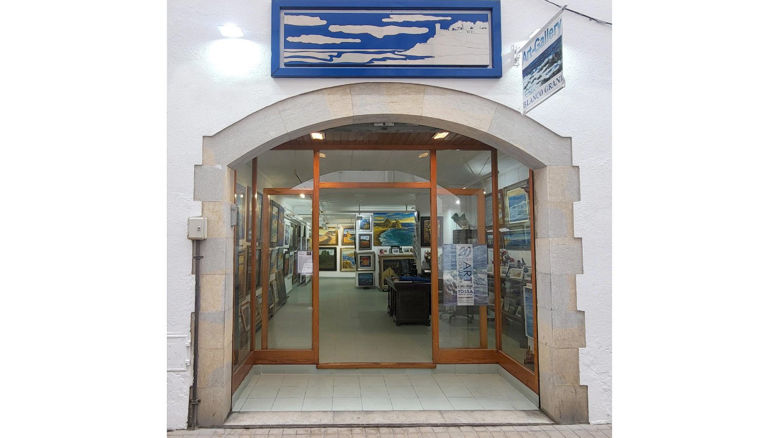 ART GALLERY BLANCO GRANE